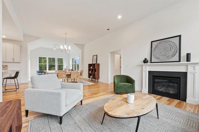19 Spruce Peak Drive Lot 5, Nottingham, NH 03290