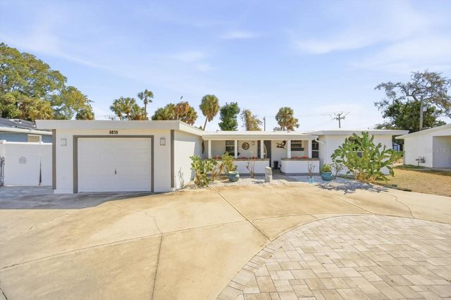 6035 HOPKINS DRIVE N, Bradenton, FL 34207