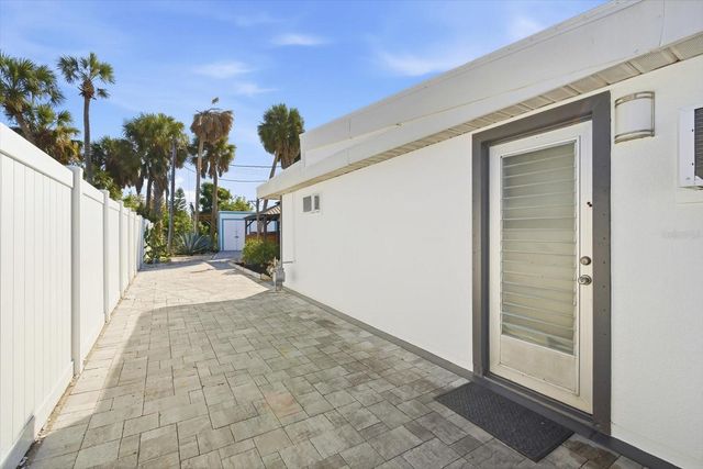 6035 HOPKINS DRIVE N, Bradenton, FL 34207