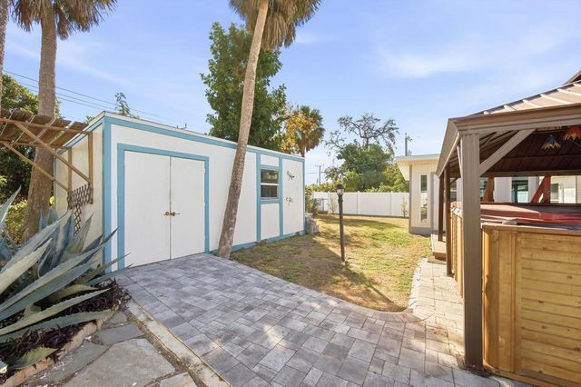 6035 HOPKINS DRIVE N, Bradenton, FL 34207