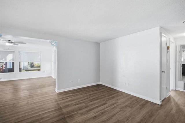 6035 HOPKINS DRIVE N, Bradenton, FL 34207