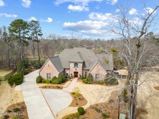 104 Cherry Laurel Court, Ridgeland, MS 39157