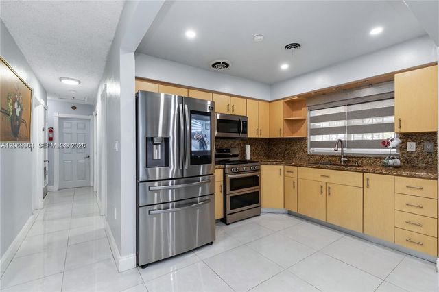 1211 NW 179th Street, Miami Gardens, FL 33169