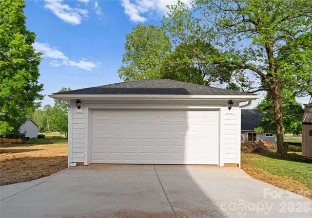 708 Ann Drive, Belmont, NC 28012
