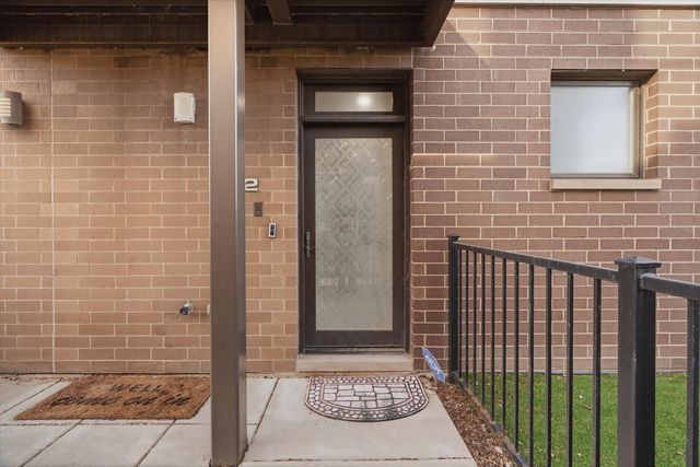 648 W 16th Street 2, Chicago, IL 60616