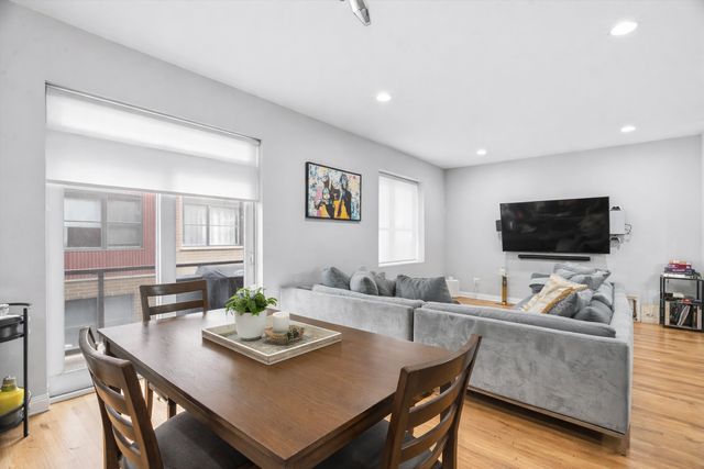 648 W 16th Street 2, Chicago, IL 60616