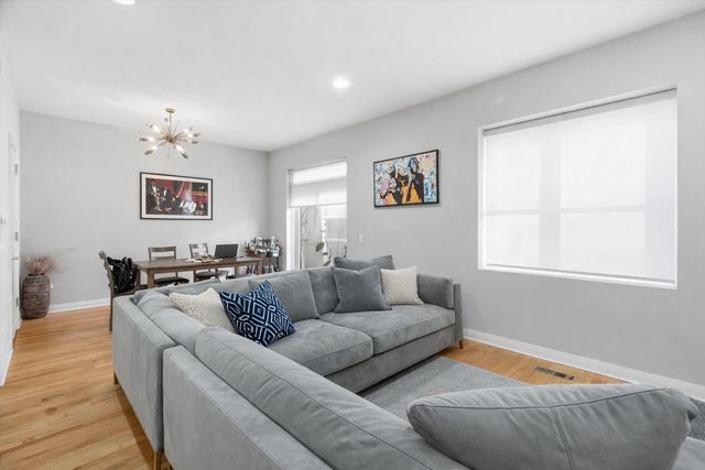 648 W 16th Street 2, Chicago, IL 60616