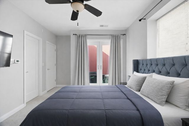 648 W 16th Street 2, Chicago, IL 60616