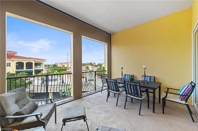 21450 Strada Nuova CIR 303, Estero, FL 33928
