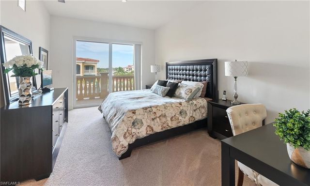 21450 Strada Nuova CIR 303, Estero, FL 33928