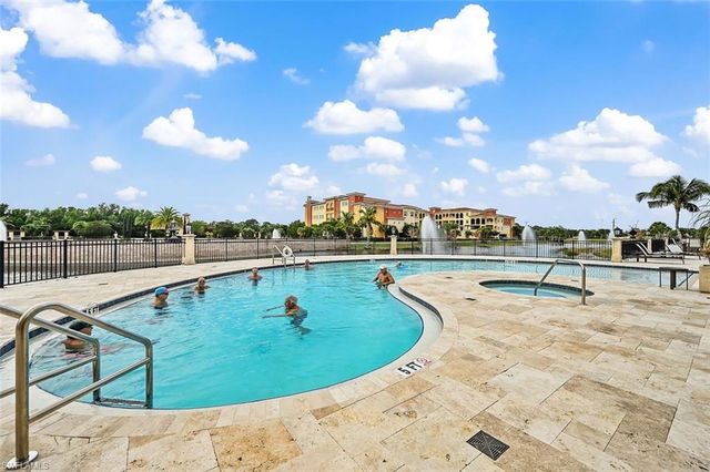 21450 Strada Nuova CIR 303, Estero, FL 33928