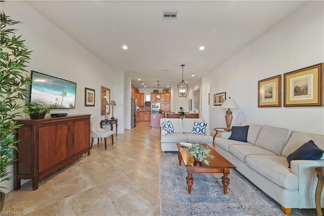 21450 Strada Nuova CIR 303, Estero, FL 33928