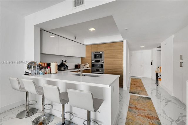 300 Sunny Isles Boulevard 41203, Sunny Isles Beach, FL 33160
