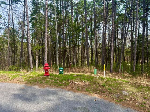 17 Pine Crest Lane, Eureka Springs, AR 72632