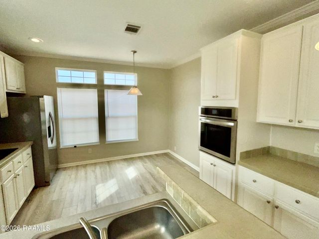 102 Stoneburg Drive, Duson, LA 70529