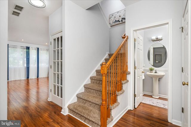 55 SCARLET OAK DR, Princeton, NJ 08540