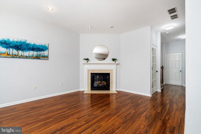 55 SCARLET OAK DR, Princeton, NJ 08540