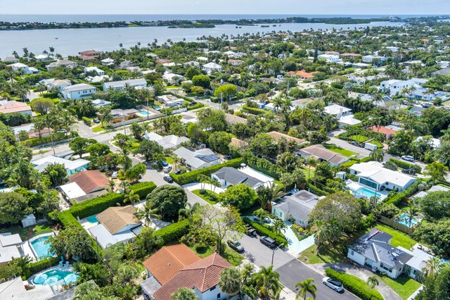 320 Linda Lane, West Palm Beach, FL 33405