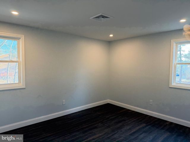 211 SHOSHONI TRL, Browns Mills, NJ 08015