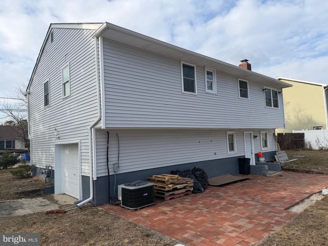 211 SHOSHONI TRL, Browns Mills, NJ 08015