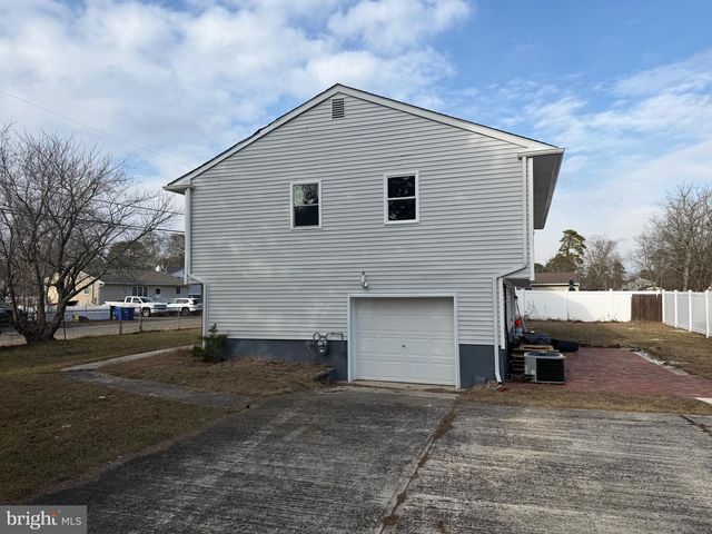 211 SHOSHONI TRL, Browns Mills, NJ 08015