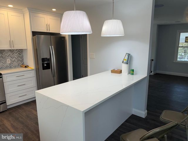 211 SHOSHONI TRL, Browns Mills, NJ 08015