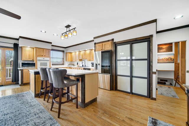 1761 Selo Drive, Schererville, IN 46375