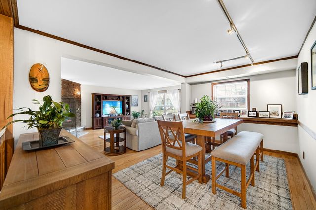 1761 Selo Drive, Schererville, IN 46375