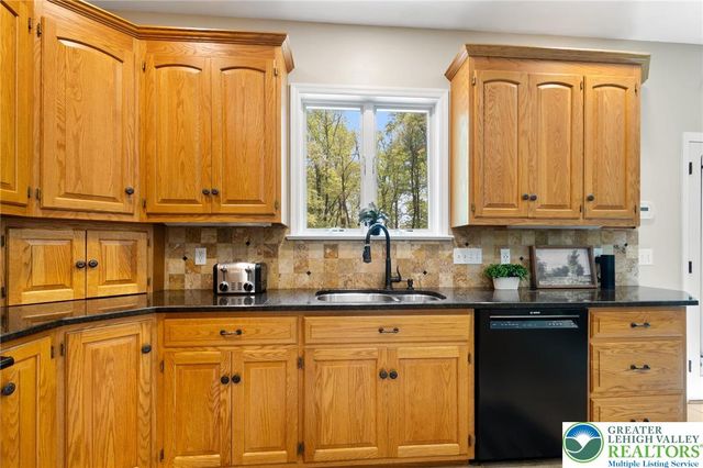 5925 Robin Lane, Upper Saucon Twp, PA 18036