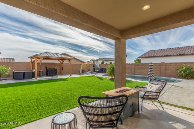 13343 W BRILES Road, Peoria, AZ 85383