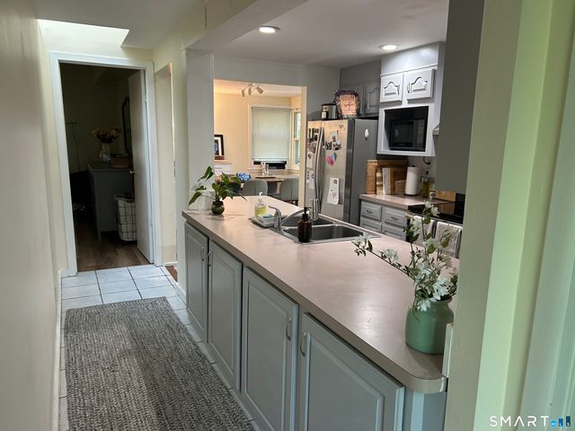 33 River Street, New Canaan, CT 06840