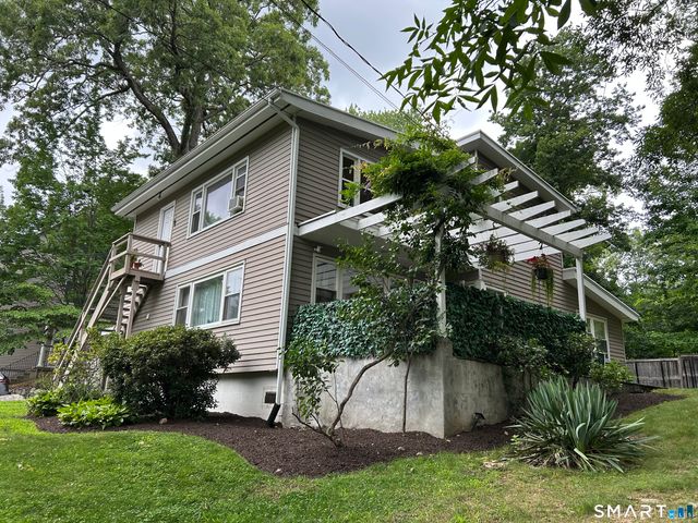 33 River Street, New Canaan, CT 06840