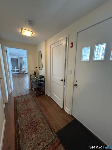 33 River Street, New Canaan, CT 06840