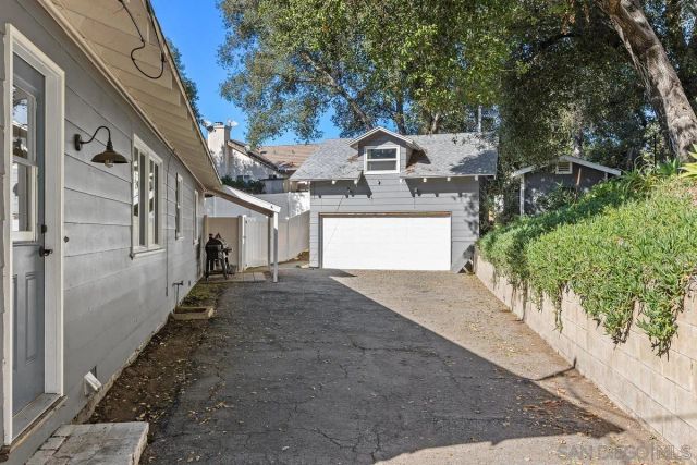 820 Cookie Lane, Fallbrook, CA 92028