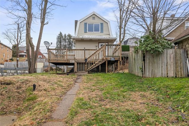 2004 Woodmont Ave, Arnold, PA 15068