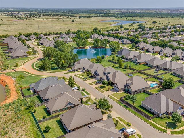 16301 Monarch Field Road, Edmond, OK 73013