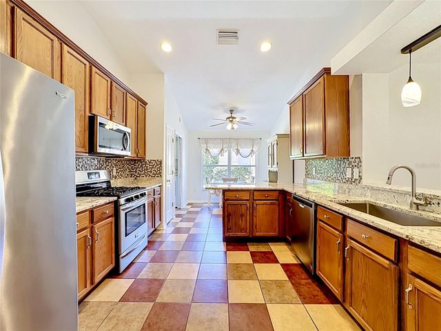 6711 SOMERSET GARDEN WAY, Apollo Beach, FL 33572