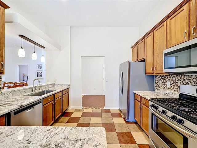 6711 SOMERSET GARDEN WAY, Apollo Beach, FL 33572