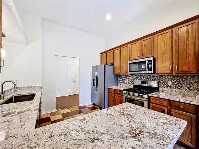 6711 SOMERSET GARDEN WAY, Apollo Beach, FL 33572