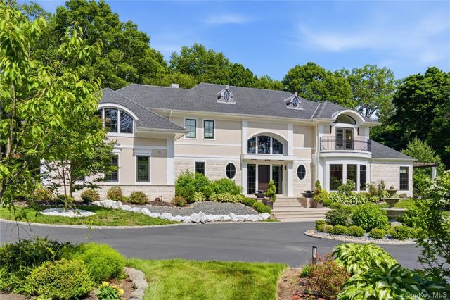 1782 Route 106, Muttontown, NY 11791