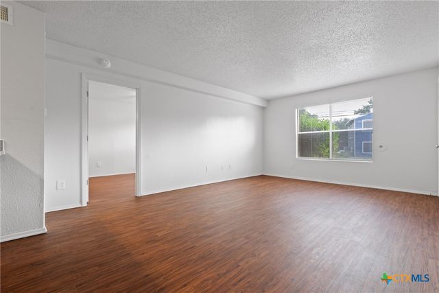205 Craddock Avenue F5, San Marcos, TX 78666