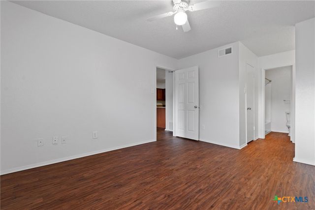205 Craddock Avenue F5, San Marcos, TX 78666
