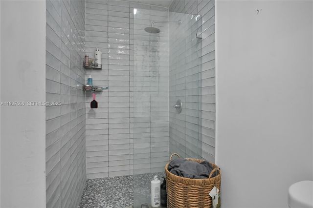 601 SW 6th Ave, Miami, FL 33130