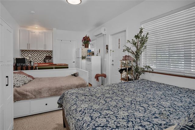 601 SW 6th Ave, Miami, FL 33130