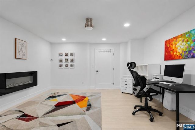 4B Cove Lane, North Bergen, NJ 07047