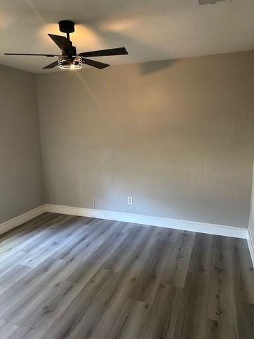 7839 Vernwood Street, Houston, TX 77040
