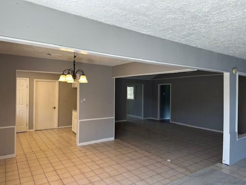 7839 Vernwood Street, Houston, TX 77040