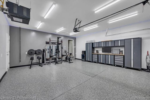 53611 County Line Road, New Baltimore, MI 48047