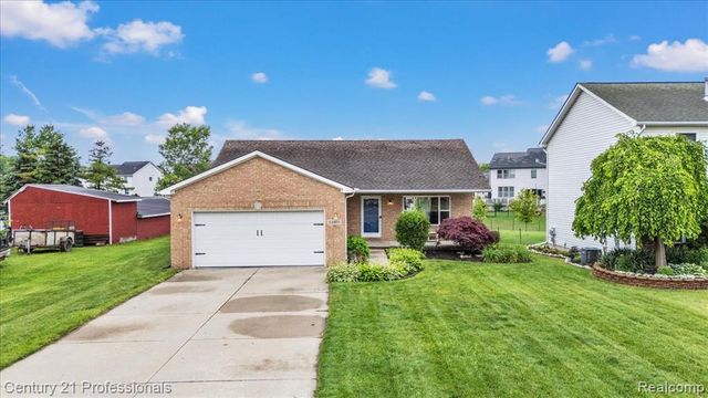53611 County Line Road, New Baltimore, MI 48047