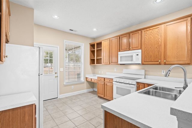 6172 Catalina Dr Unit 214, North Myrtle Beach, SC 29582